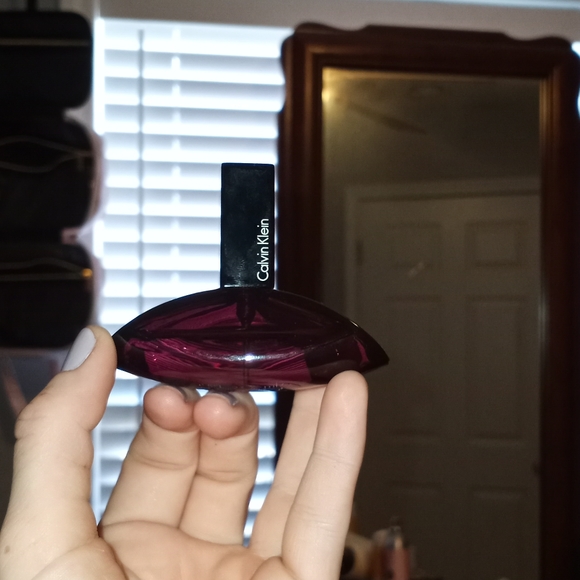 Tommy girl escada guess Calvin Klein Paris Hilton perfume - Picture 6 of 6